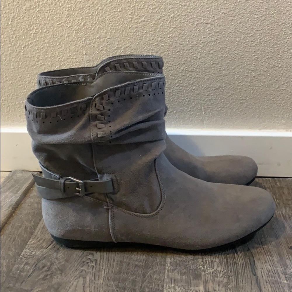 Women’s Report boots